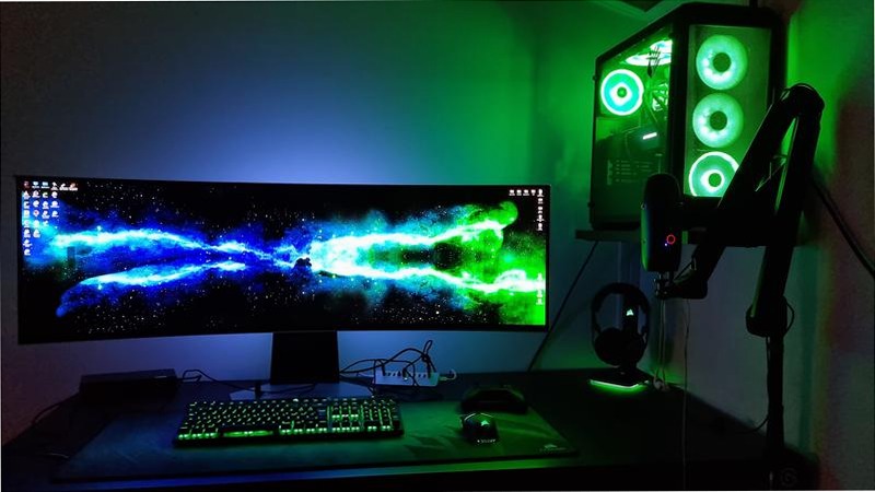 Monitor Gaming Odyssey OLED G9 - G95SD da 49" DQHD Curvo