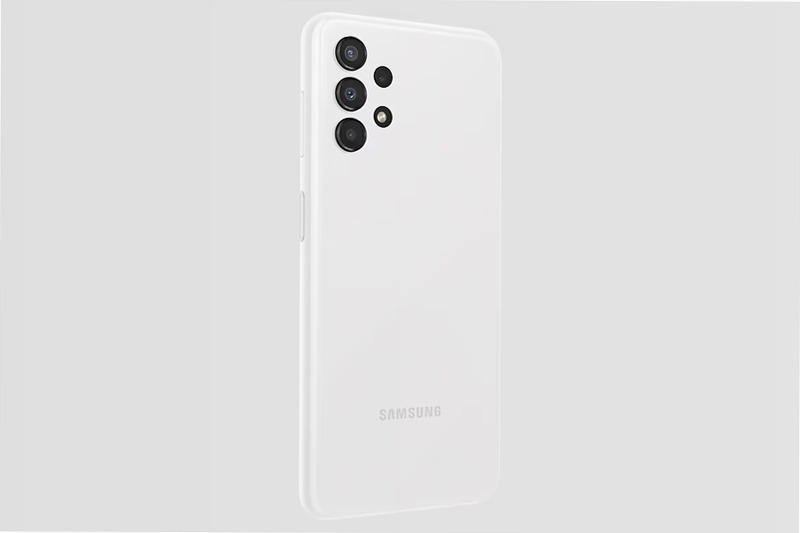 Galaxy A13 - Schermo 6.6 pollici e sistema fotocamera quadruple 6.6" 4GB 8GB Bianco