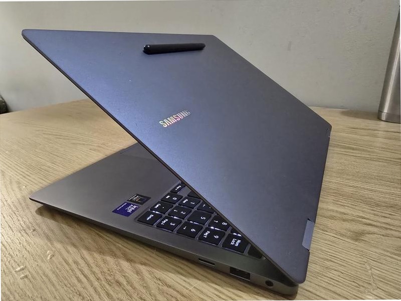 Galaxy Book5 360 - Notebook Intel Core Pro 16GB Windows