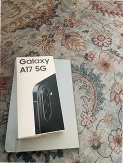 Galaxy A17 5G: Sfoglia con Stile e Connessione Veloce 4GB Nero