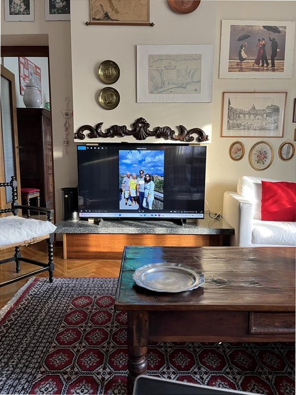 43" Crystal UHD U8000F 4K Vision AI Smart TV Nero