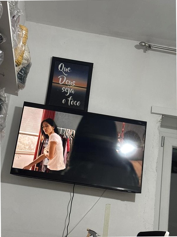 43" Crystal UHD U8000F 4K Vision AI Smart TV Nero