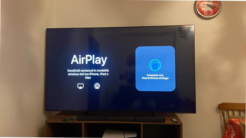 43" Crystal UHD U8000F 4K Vision AI Smart TV Nero