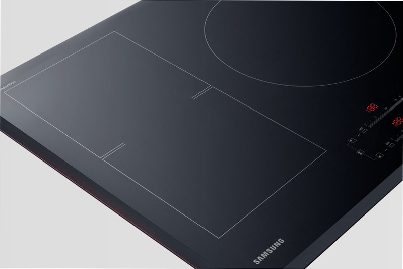 Piano Cottura a Induzione NZ84F7NC6AB | Samsung Italia Nero