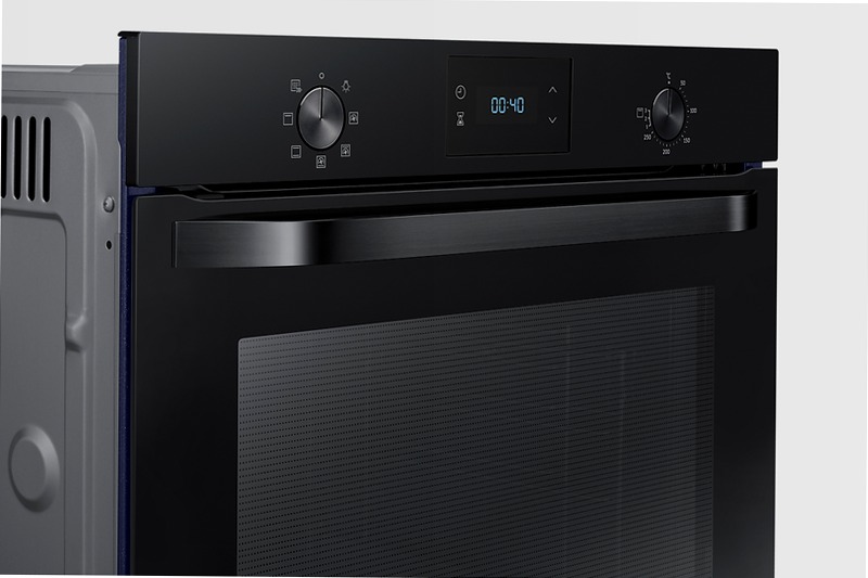 Forno Multifunzione Serie Avant NV75K3340RB | Samsung IT A