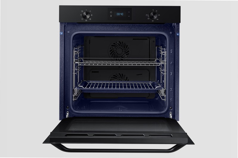 Forno Multifunzione Serie Avant NV75K3340RB | Samsung IT 75 A Nero