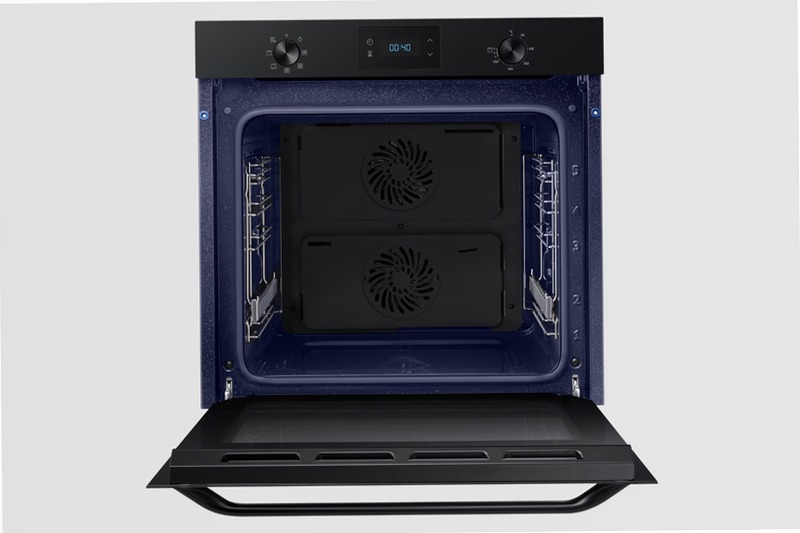 Forno Multifunzione Serie Avant NV75K3340RB | Samsung IT 75 A Nero
