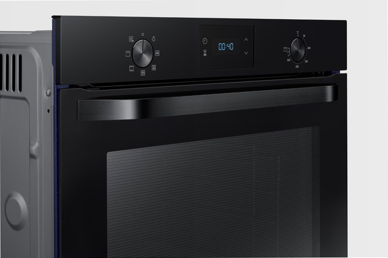 Forno Multifunzione Serie Avant NV75K3340RB | Samsung IT 75 A Nero