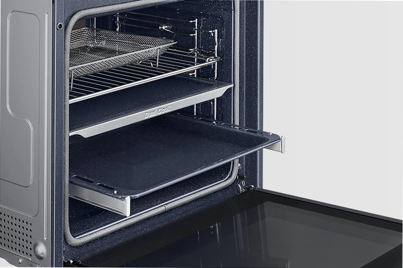 Forno Samsung Dual Cook Serie 5 76L A