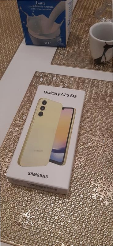 Galaxy A25 5G - Display Super AMOLED & Batteria Larga 6.5" Blu