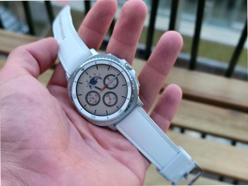 Galaxy Watch8 Classic (Bluetooth, 46 mm)