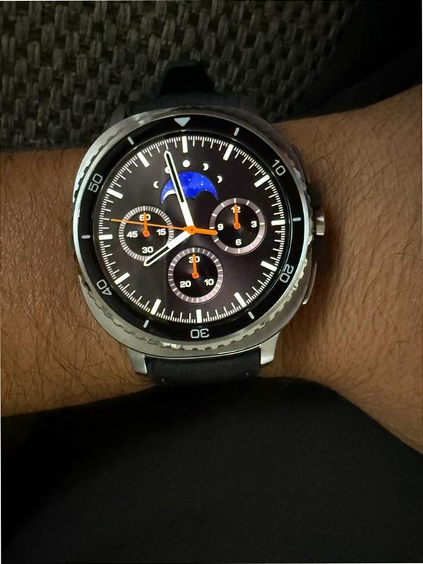 Galaxy Watch8 Classic (Bluetooth, 46 mm)
