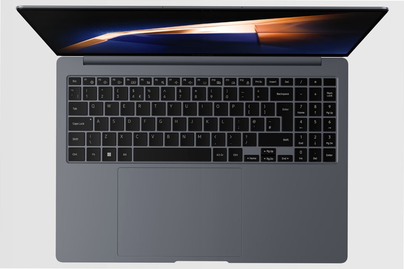 Galaxy Book4 Ultra - Performance e Creatività 16 GB Windows 16 pollici