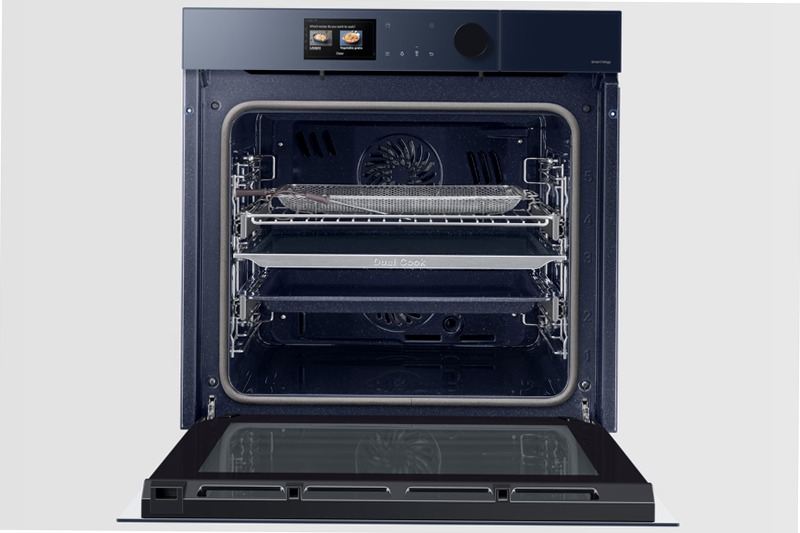 Forno a Vapore BESPOKE Dual Cook Steam Serie 7 NV7B7977CBN/U5 | Samsung IT 76 Blu