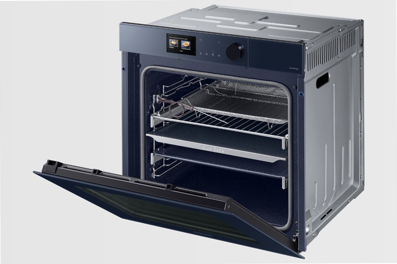 Forno a Vapore BESPOKE Dual Cook Steam Serie 7 NV7B7977CBN/U5 | Samsung IT 76 Blu