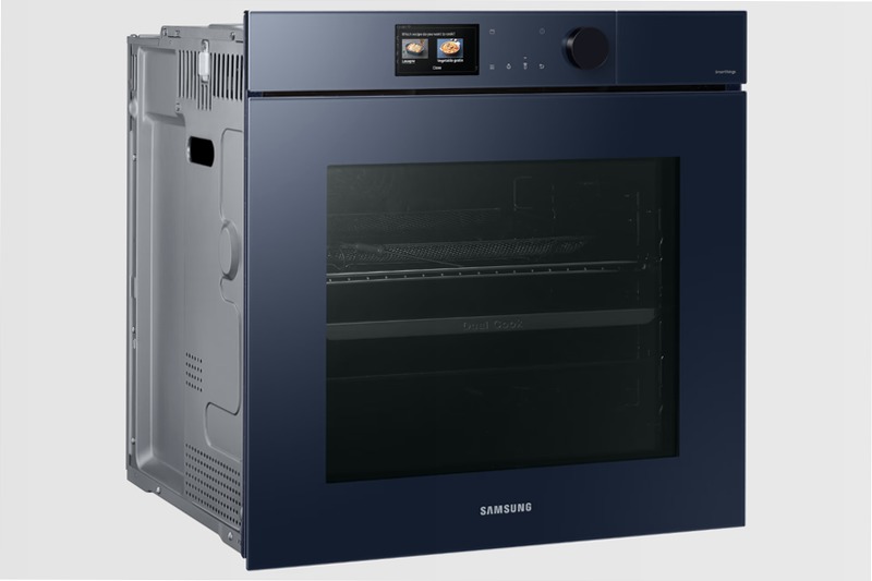 Forno a Vapore BESPOKE Dual Cook Steam Serie 7 NV7B7977CBN/U5 | Samsung IT 76 Blu