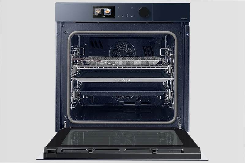 Forno a Vapore BESPOKE Dual Cook Steam Serie 7 NV7B7977CBN/U5 | Samsung IT