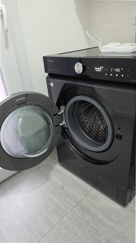 Lavatrice Samsung Bespoke AI™ Quickdrive 9kg Nero