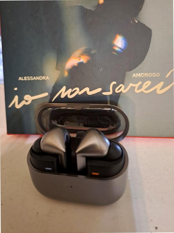 Galaxy Buds3 Pro - Audio Premium e Tecnologia Avanzata