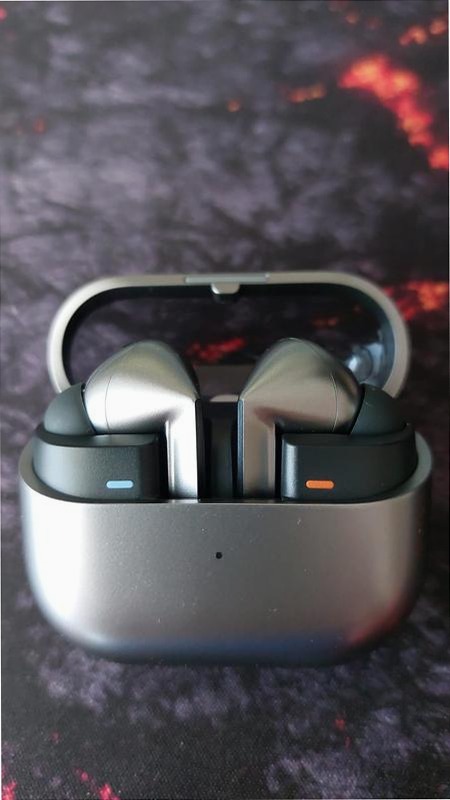 Galaxy Buds3 Pro - Audio Premium e Tecnologia Avanzata