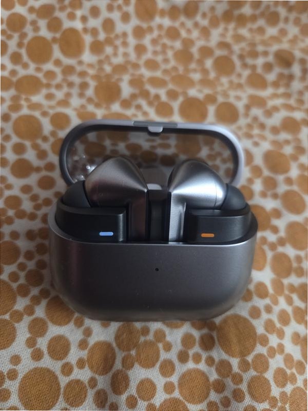 Galaxy Buds3 Pro - Audio Premium e Tecnologia Avanzata
