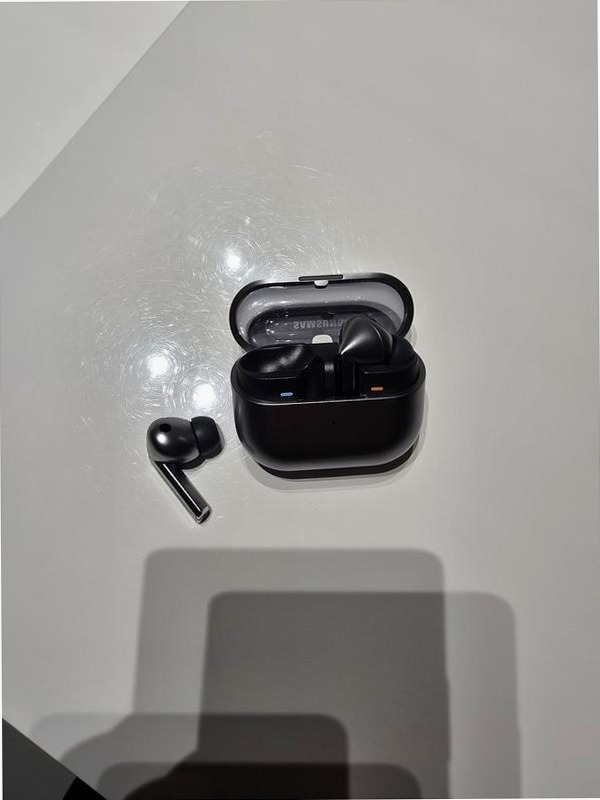 Galaxy Buds3 Pro - Audio Premium e Tecnologia Avanzata