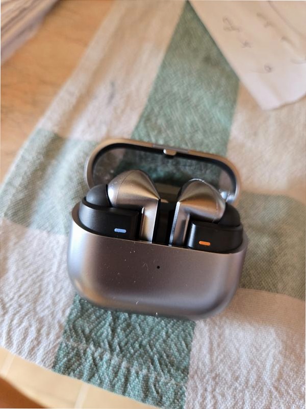 Galaxy Buds3 Pro - Audio Premium e Tecnologia Avanzata