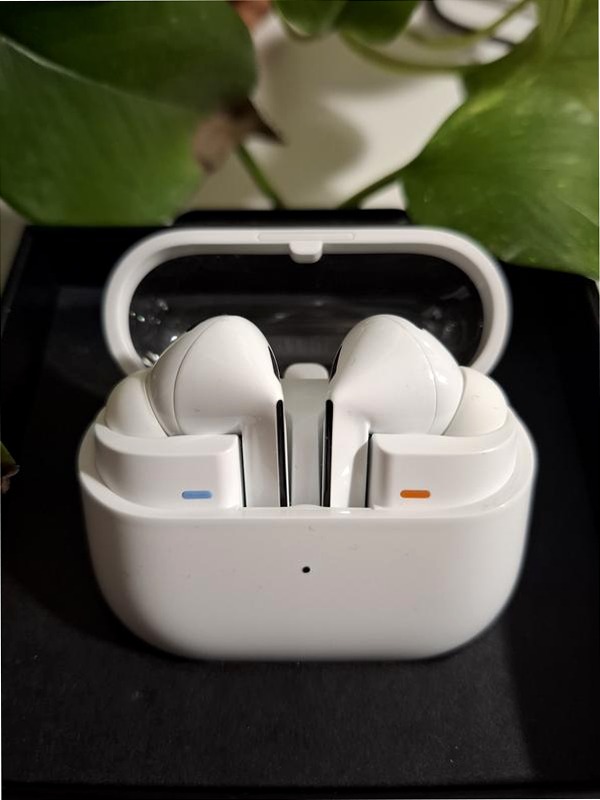 Galaxy Buds3 Pro - Audio Premium e Tecnologia Avanzata