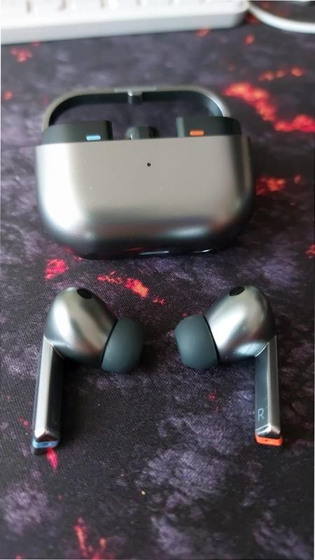 Galaxy Buds3 Pro - Audio Premium e Tecnologia Avanzata