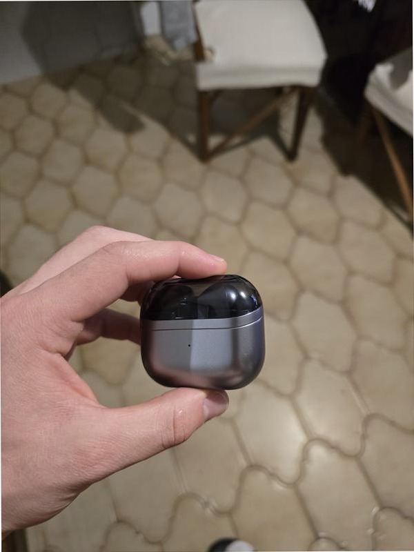 Galaxy Buds3 Pro - Audio Premium e Tecnologia Avanzata