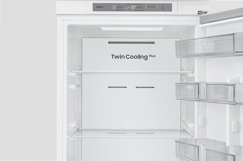Frigorifero Combinato F1rst 60 AI - 1.78m², 264L No Frost Bianco D Incasso