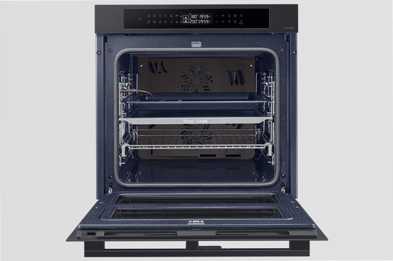Forno Samsung Dual Cook Flex™ Serie 4 76L NV7B4340UBB 76 A Nero