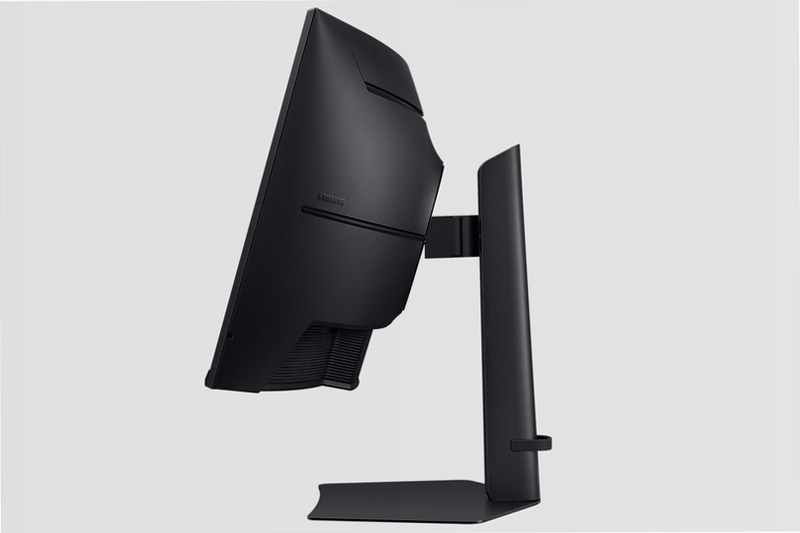 Monitor HRM ViewFinity S8 - S85TH da 40" WUHD Curvo Nero VA 5120 x 2160