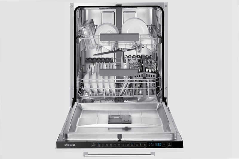 Lavastoviglie Cerniere Rototraslanti DW60A8040IB - Samsung IT C 13 Incasso