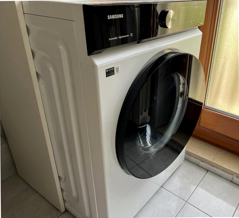 Lavatrice Samsung Bespoke AI™ Ecodosatore 9Kg Bianco