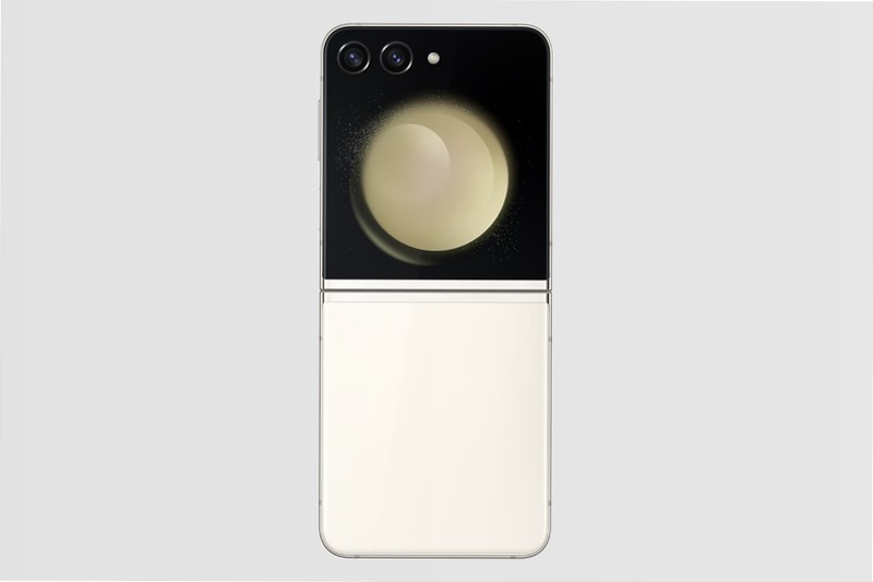 Galaxy Z Flip5: Il tuo nuovo portatile multifunzione 512GB 8GB Beige