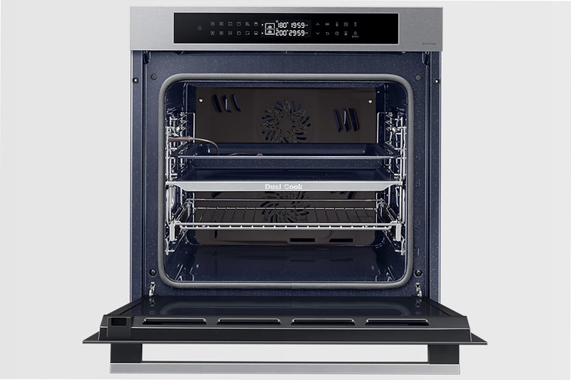 Forno Dual Cook Serie 4 NV7B4240UBS | Samsung Italia A