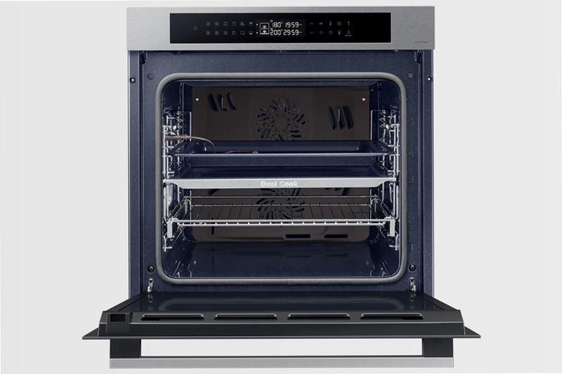 Forno Samsung Dual Cook Serie 4 76L NV7B4240UBS 76 A Nero