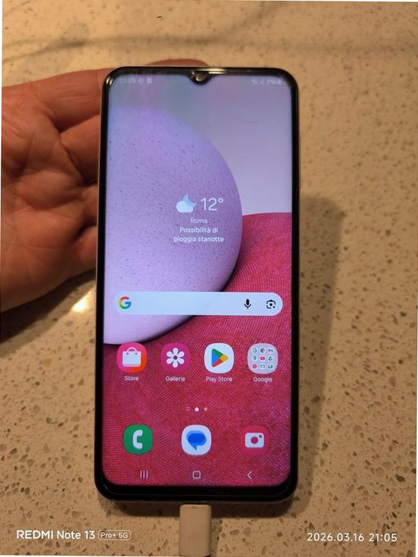 Galaxy A13 - Schermo 6.6 pollici e sistema fotocamera quadruple 6.6" 8GB Blu