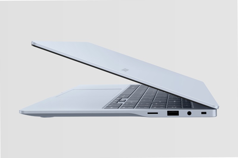Galaxy Book4 Edge (15.6", X Plus, 16GB) - Copilot+ PC 15.6 16 Windows 15.6"