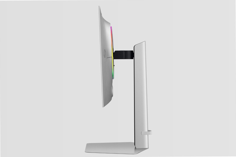 Monitor Gaming Odyssey OLED G6 da 27" Argento