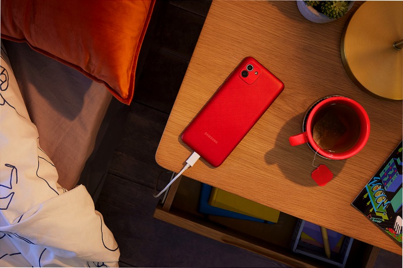 Galaxy A03 - Smartphone con Display e Fotocamera Potenti 4GB Rosso
