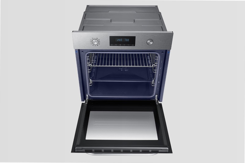 Forno Multifunzione Serie Avant NV70K2341RS | Samsung IT 68 A Blu