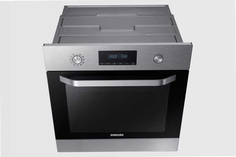 Forno Multifunzione Serie Avant NV70K2341RS | Samsung IT 68 A Blu