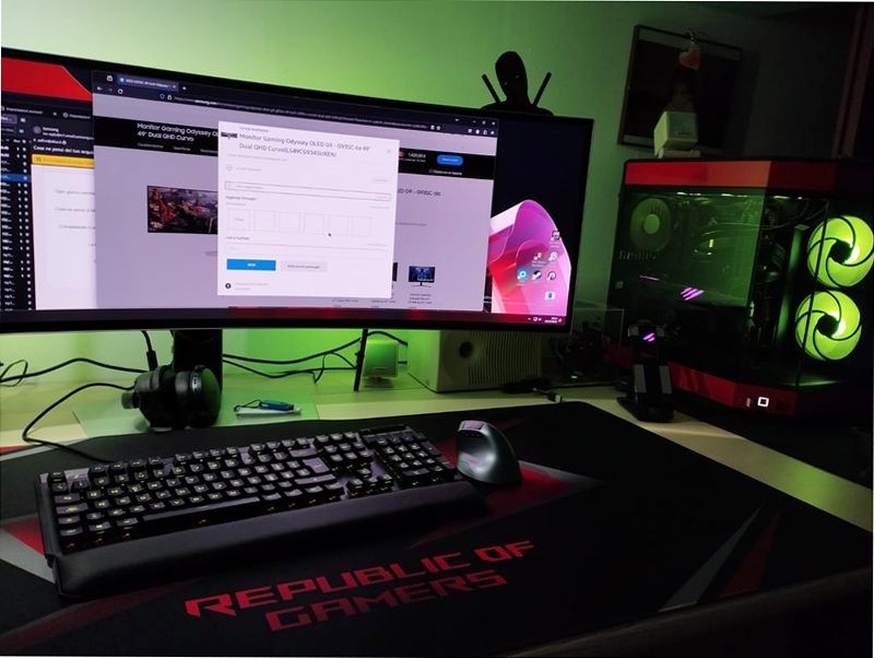 Monitor Gaming Odyssey OLED G9 - G93SC da 49'' Dual QHD Curvo
