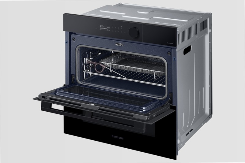 Forno a Vapore BESPOKE Dual Cook Flex™ Steam Serie 5 NV7B5770WBK Bianco