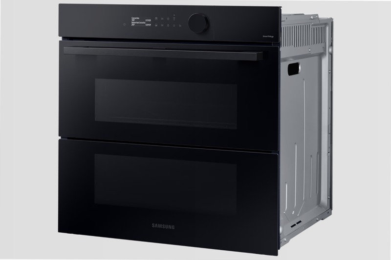 Forno a Vapore BESPOKE Dual Cook Flex™ Steam Serie 5 NV7B5770WBK Bianco