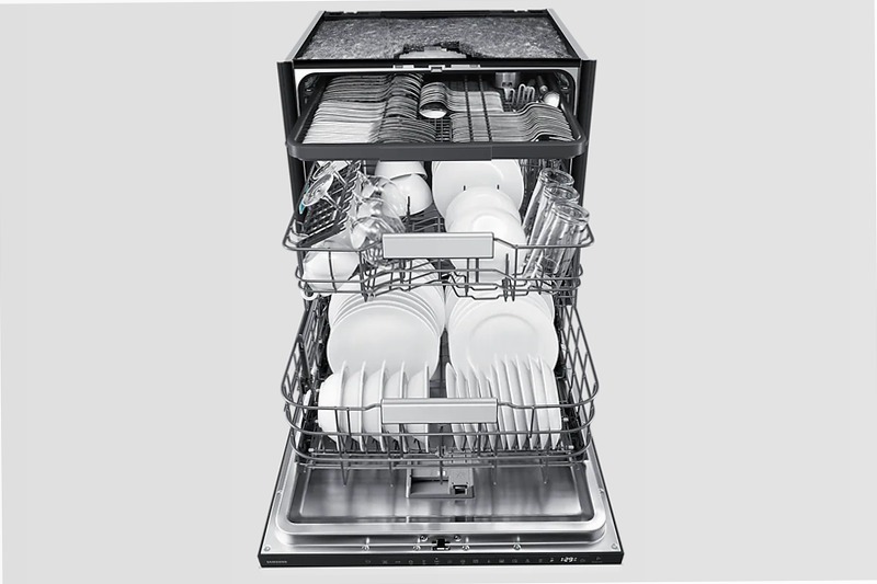 Lavastoviglie Samsung Serie 80 AI DW80H73QBB0 B 14 Bianco Incasso