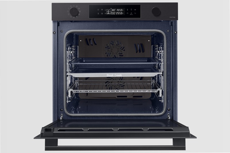 Forno Samsung Dual Cook Serie 4 76L NV7B4440VBB 76 A