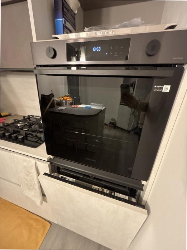 Forno Samsung Dual Cook Serie 4 76L NV7B4440VBB A